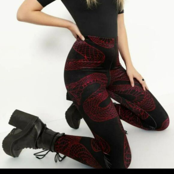 Blackmilk Pants - Blackmilk Venomous Velvet HW Leggings size XL New without tags black and red
